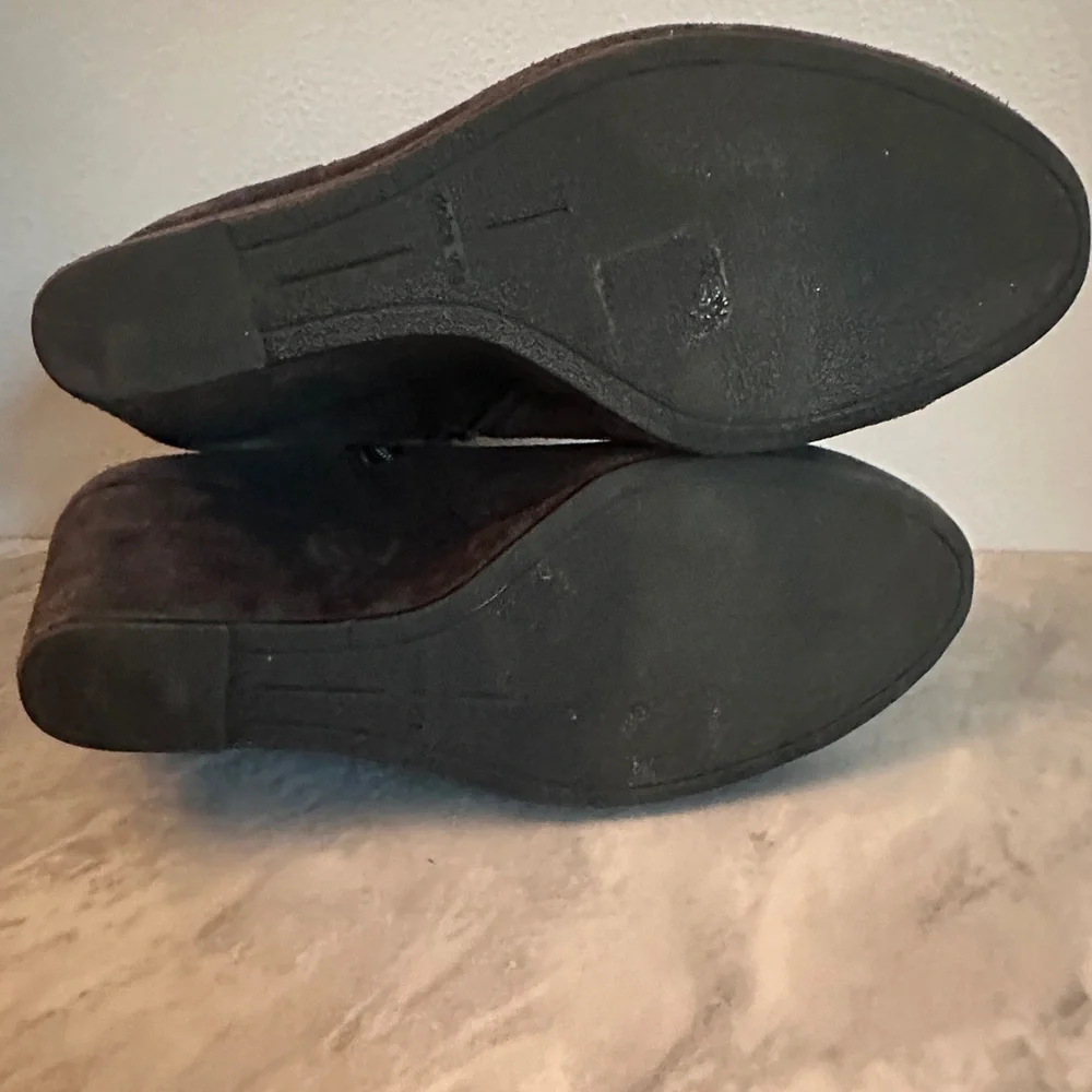 Dolce Vita Suede Wedge Ankle Boots Women’s Size 9